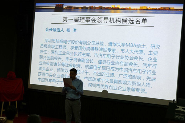 源碼太陽能路燈價(jià)格，太陽能路燈價(jià)格