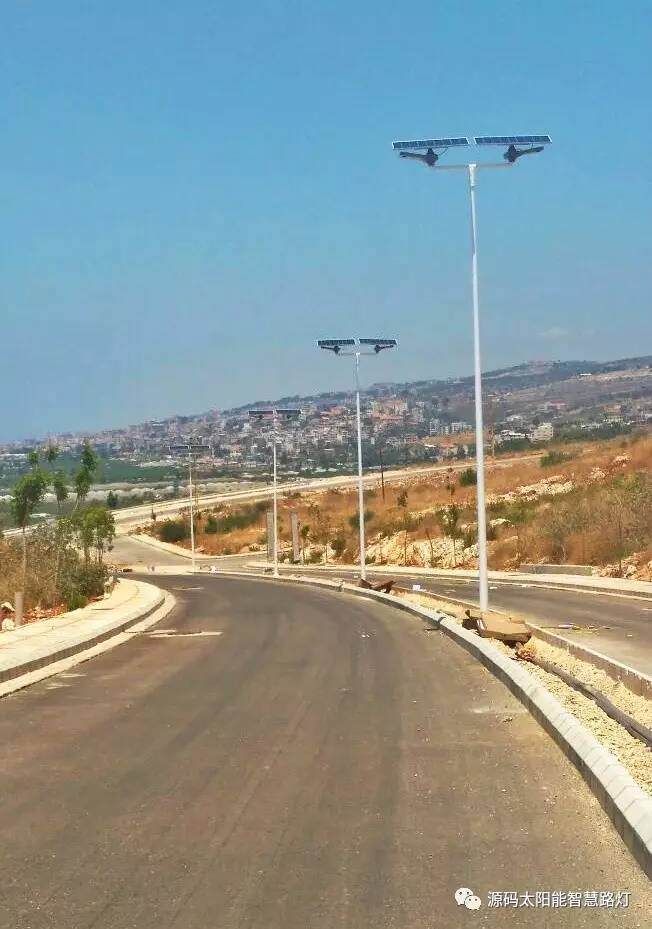 太陽能路燈，太陽能平板燈，光伏產(chǎn)業(yè)，綠色節(jié)能，太陽能路燈廠家