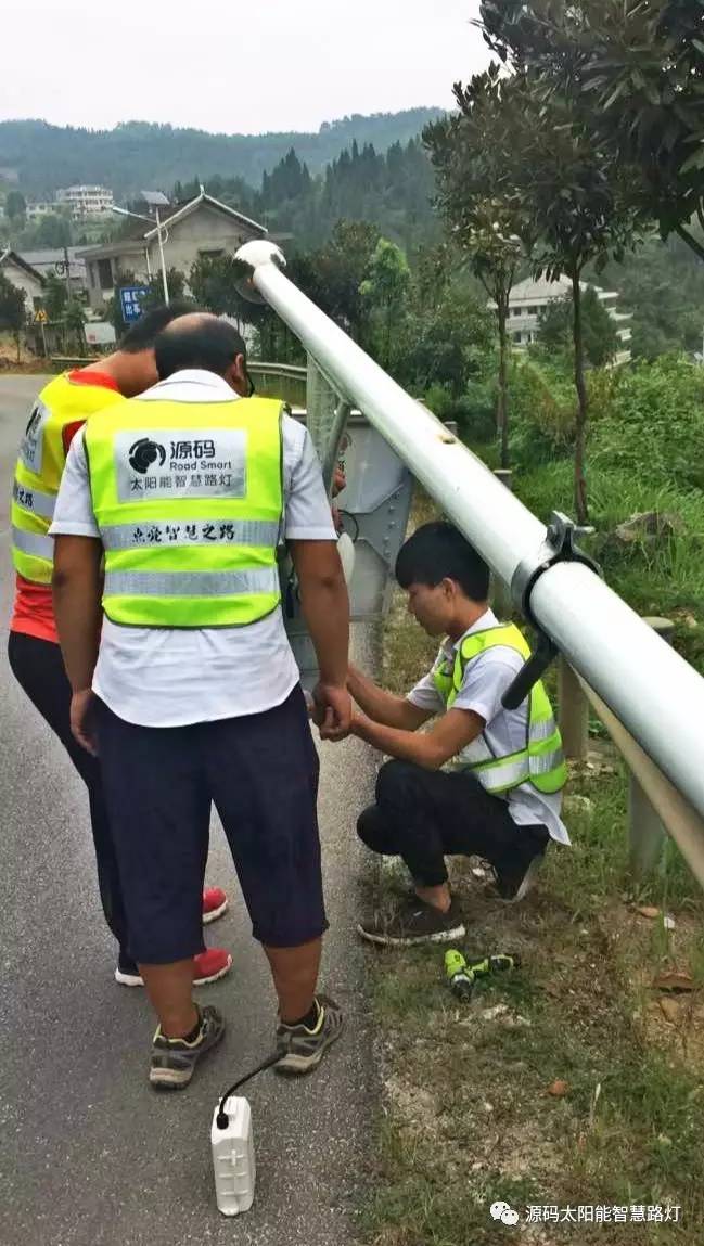 太陽(yáng)能路燈，太陽(yáng)能路燈廠家，太陽(yáng)能路燈價(jià)格，太陽(yáng)能平板燈，光伏照明，道路照明，助力新農(nóng)村建設(shè)，太陽(yáng)能路燈優(yōu)質(zhì)服務(wù)商