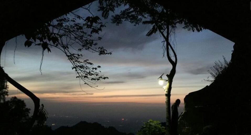 太陽(yáng)能路燈電池板如何安裝？